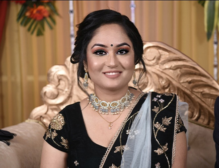 bridal makeup artist near me, Best Makeup artist New Delhi, Best Makeup artists in New Delhi, Bridal Makeup Artist in New Delhi 